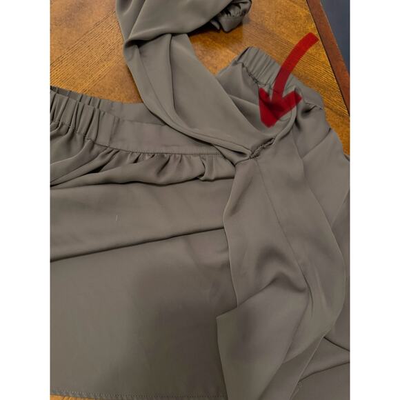 2/$30 L'Academie M Gray Mushroom Off Shoulder Blouse Open Back BEEHIVESALE230 - Picture 7 of 11